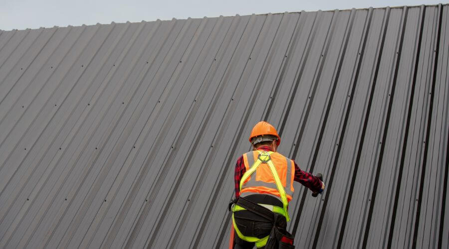 Expert Emergency Roof Repairs services in Davenport, FL